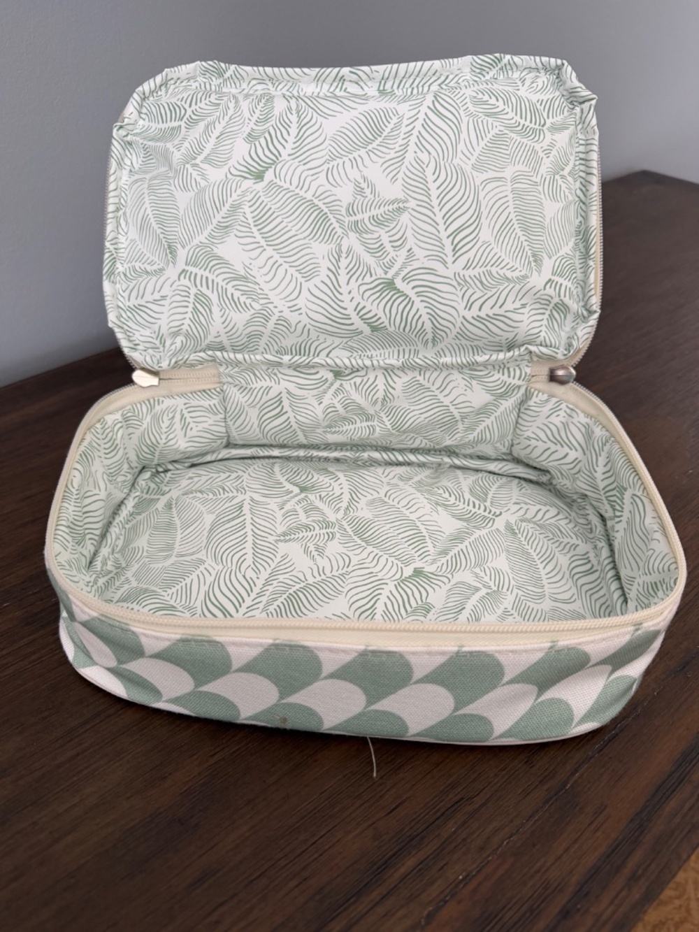 Ollie & Olivia Cooler Bag - Retro Sage - Picture 6 of 7